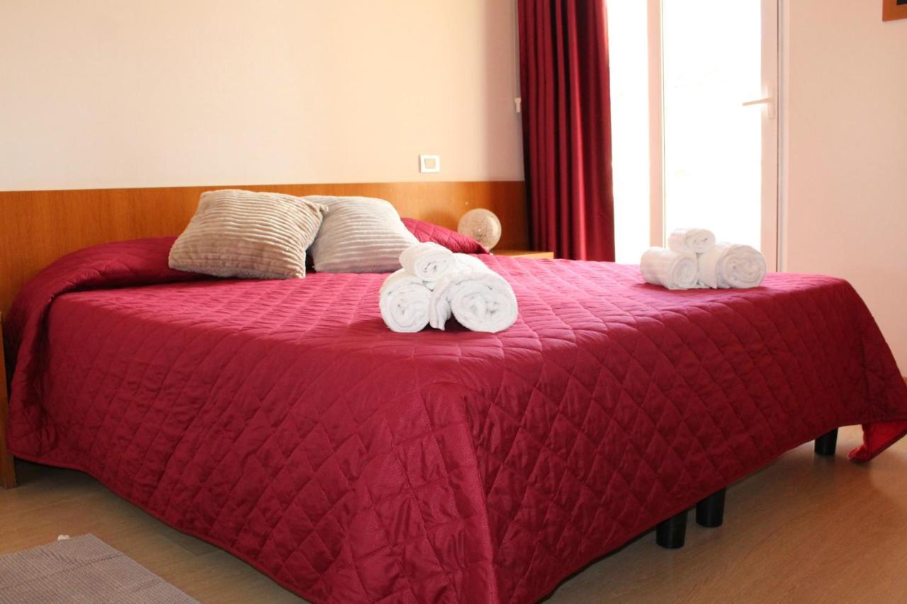 Hotel Morolli Ріміні Екстер'єр фото