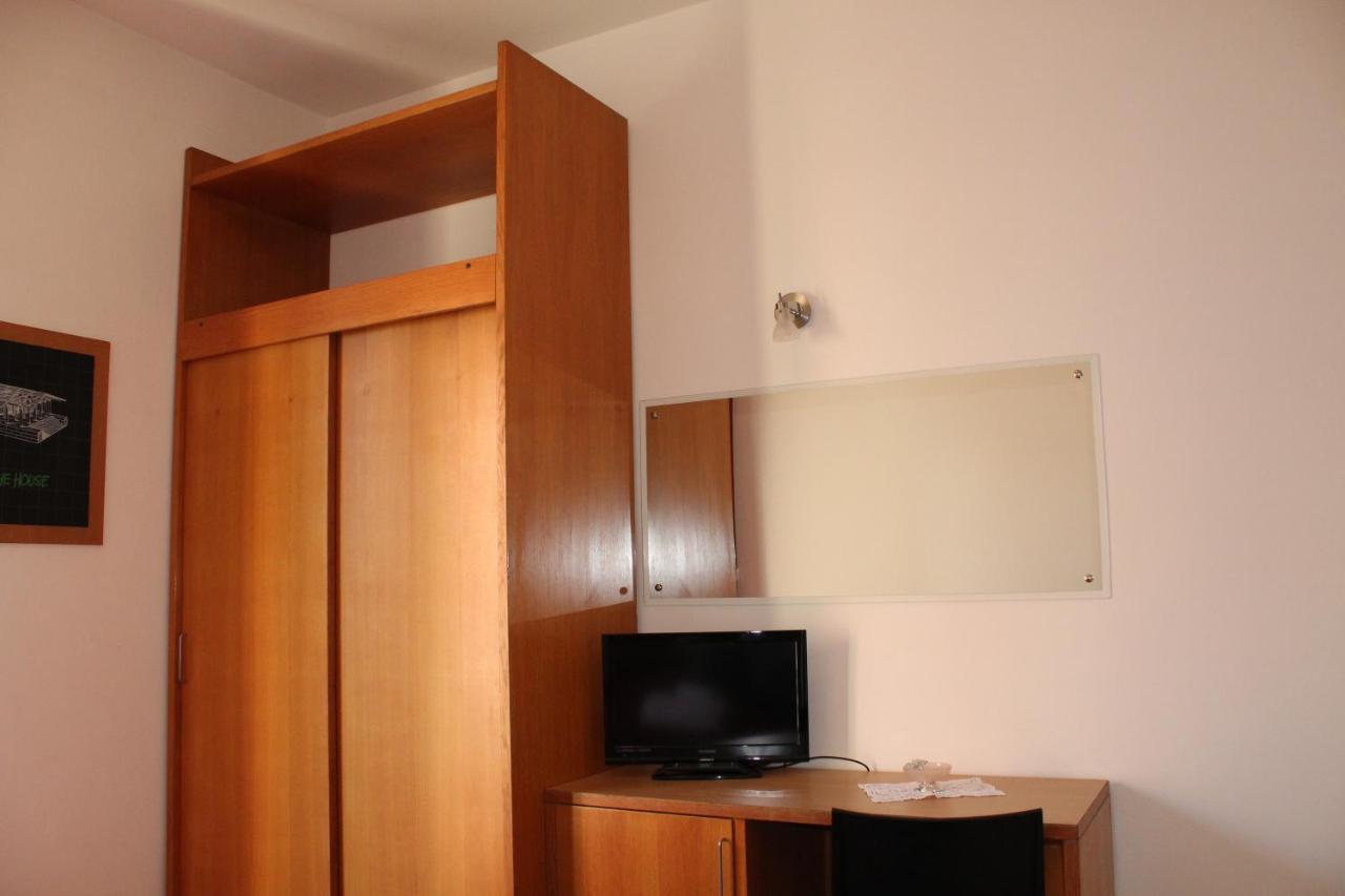 Hotel Morolli Ріміні Екстер'єр фото
